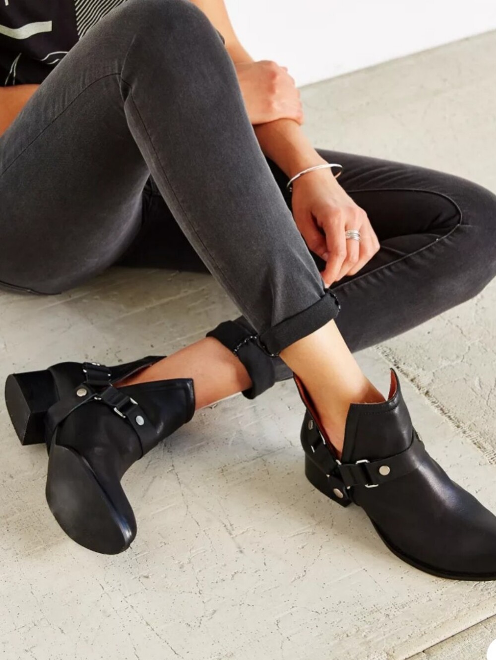 jeffrey Campbel Black Ankle Harness Booties - Moto Slip-On Chelsea Style Sz 9